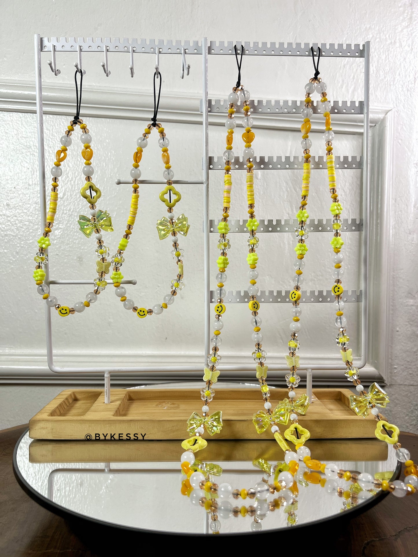 Wholesale Beaded Phone Straps & Lanyards – Handmade Cute & Trendy Aesthetic Phone Charms in Pink, Purple, Blue, Black & Multi-Color for iPhone, Samsung & Android
