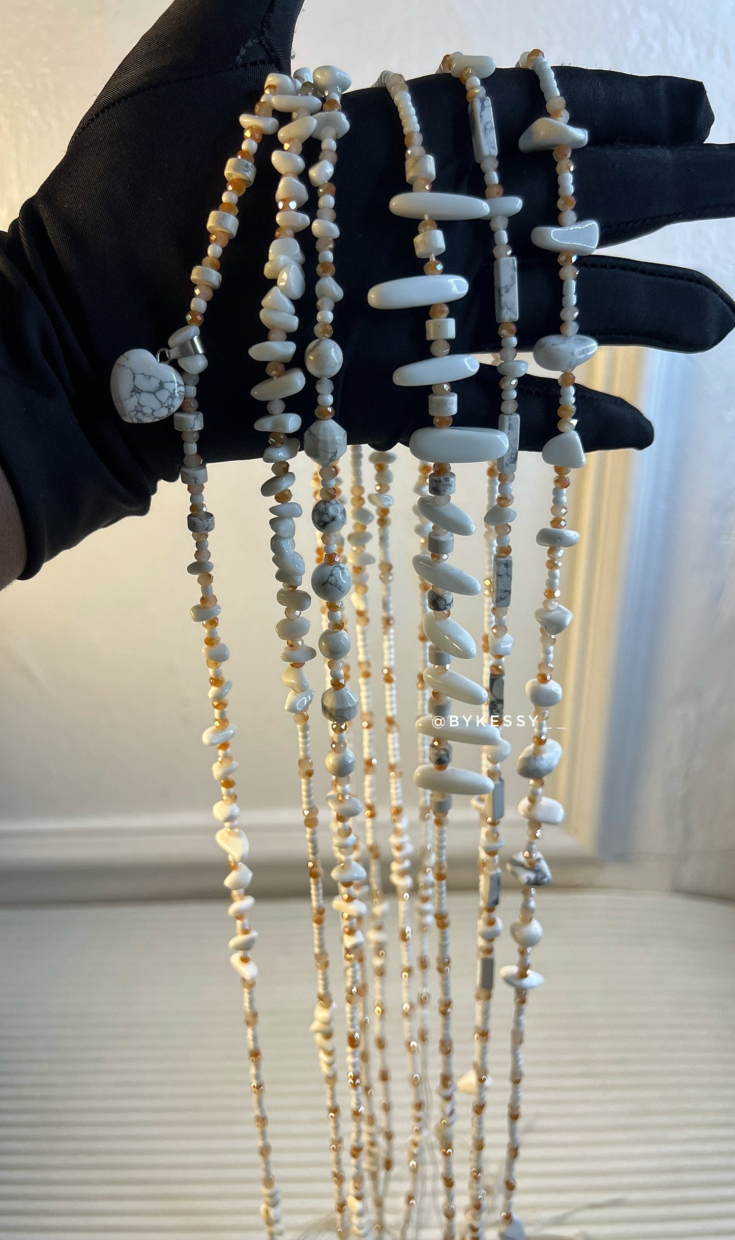 Howlite x White Stone Healing Crystal Waist Beads – For Cleansing, Purification, Calm, Clarity, Emotional Healing, Mental Focus & Weight Loss Tracking
