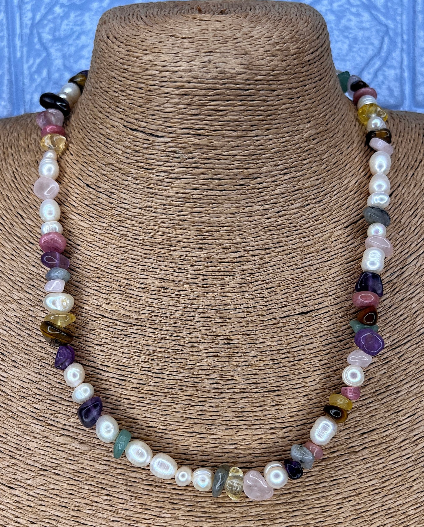 Fresh Water Pearl X Gemstone Chips Necklace